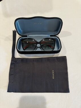 Gucci Black Sunglasses